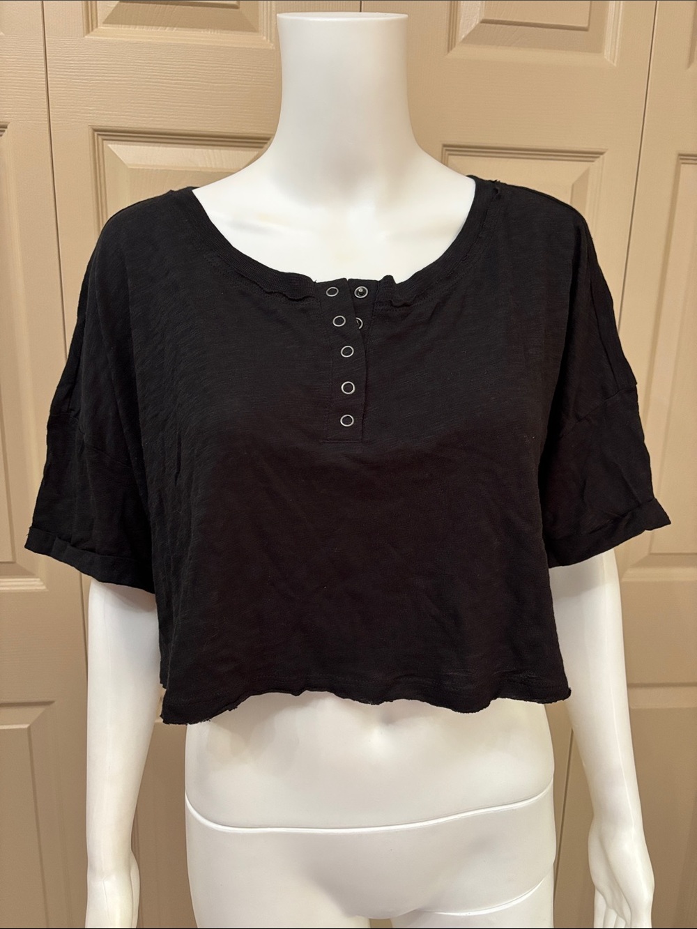 NWT AERO black henley crop top